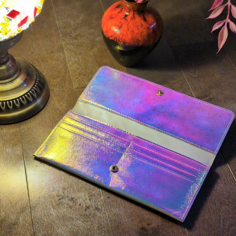 Holographic Wallet
